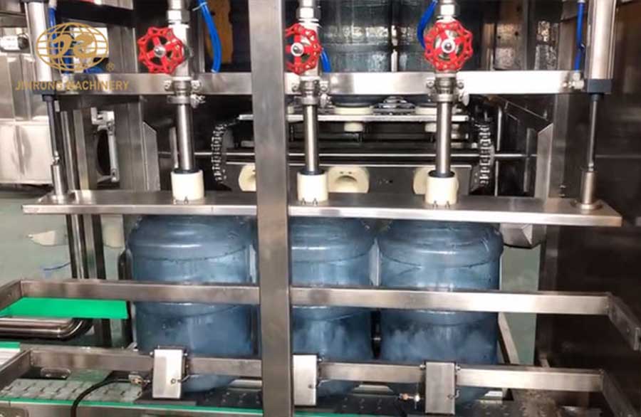 全自動(dòng)桶裝水灌裝機(jī) 全自動(dòng)桶裝水灌裝機(jī)